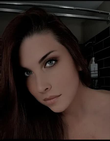 Adelynne Grace profile photo