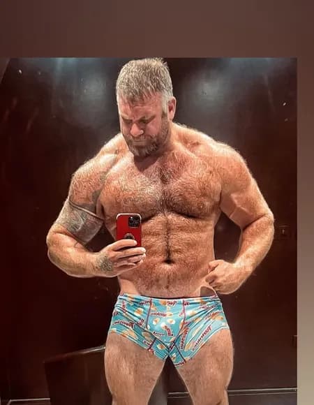 Oz profile photo