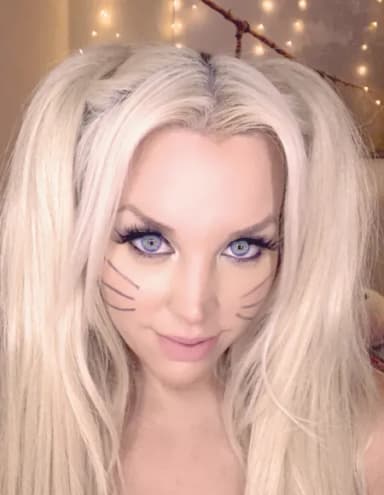Blondie Fesser Buns 🏆 VIP PAGE 🏆 profile photo