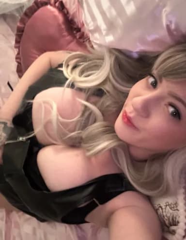 ℬack in October 🖤 profile photo