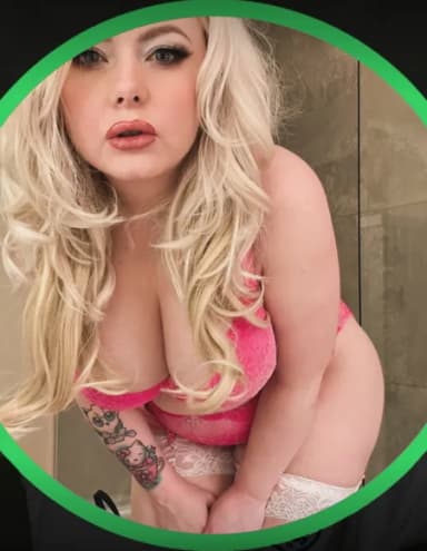 curvydanni profile photo