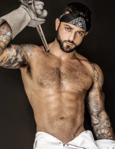 Drew Valentino (DrewcyFrOOtXL) profile photo
