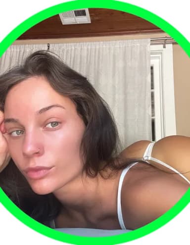 Kiki (NSFW in bio) 🍒 profile photo