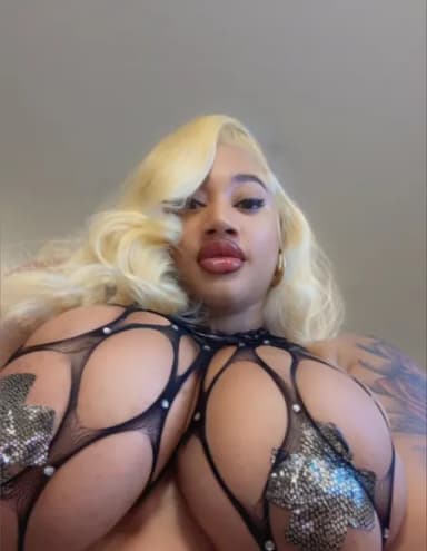 Roxiiee profile photo