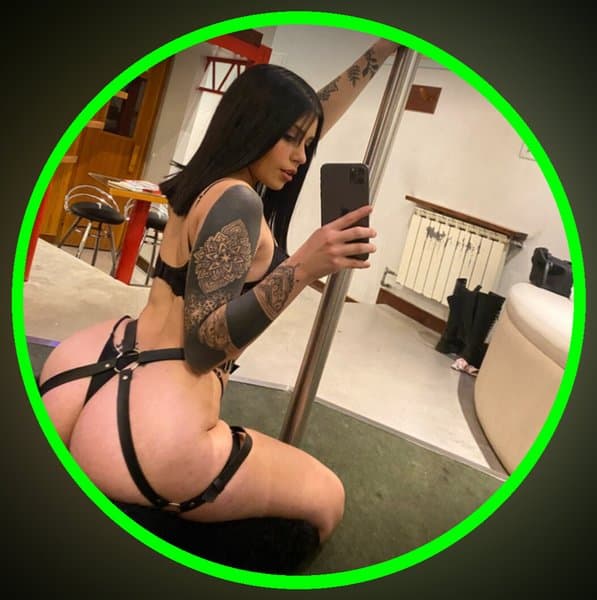 adrianasecret profile photo