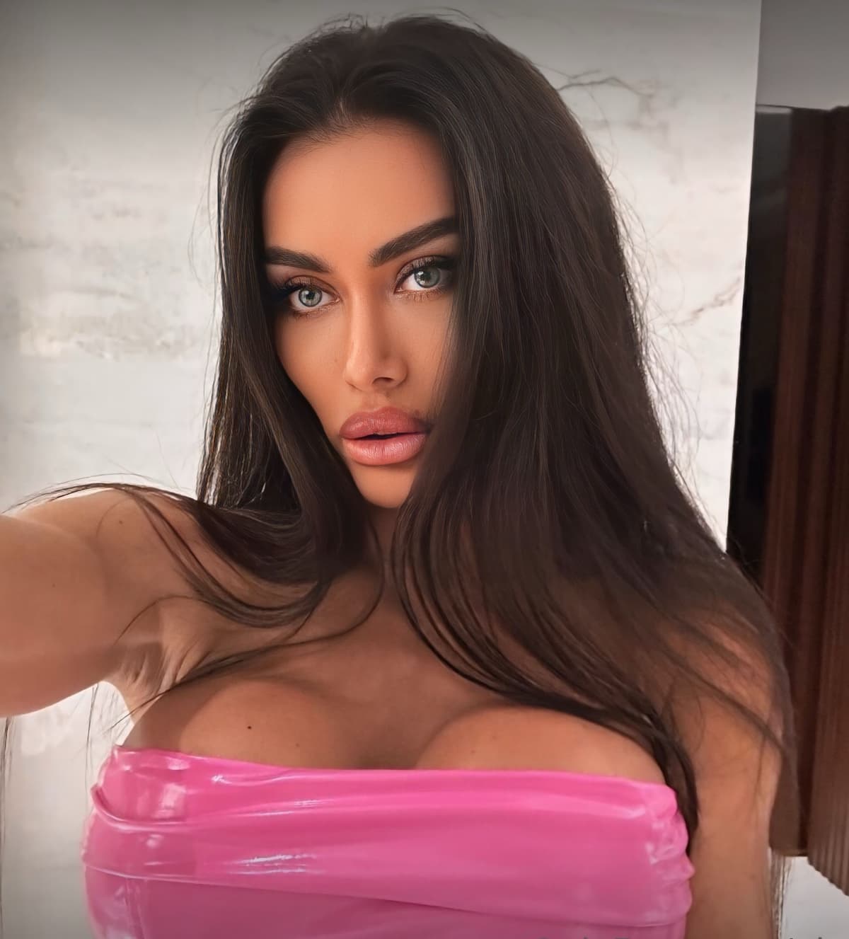 ELENA 🍑 OBSESSION profile photo