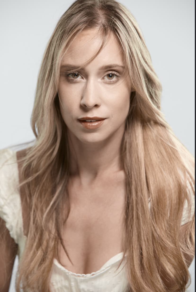 Model With Me profile photo