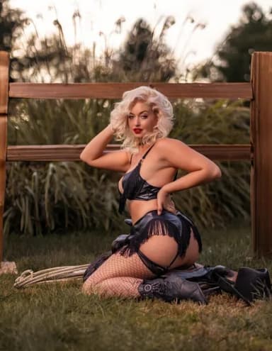Antoinette Louise VIP profile photo