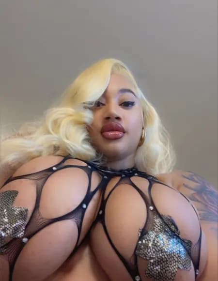 Roxiiee profile photo