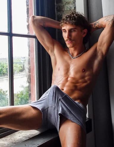 Zac Zaller (9+ inch 😅) profile photo