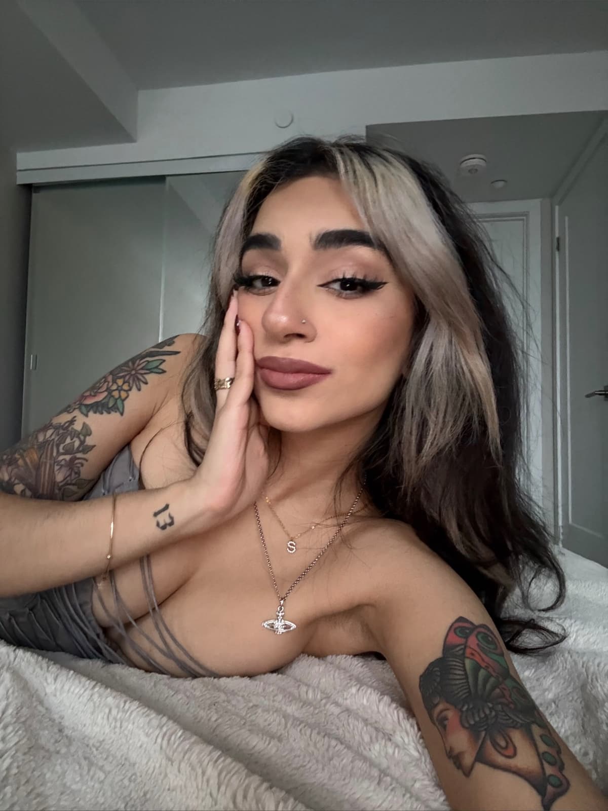 saira 🩶 (hiatus) profile photo