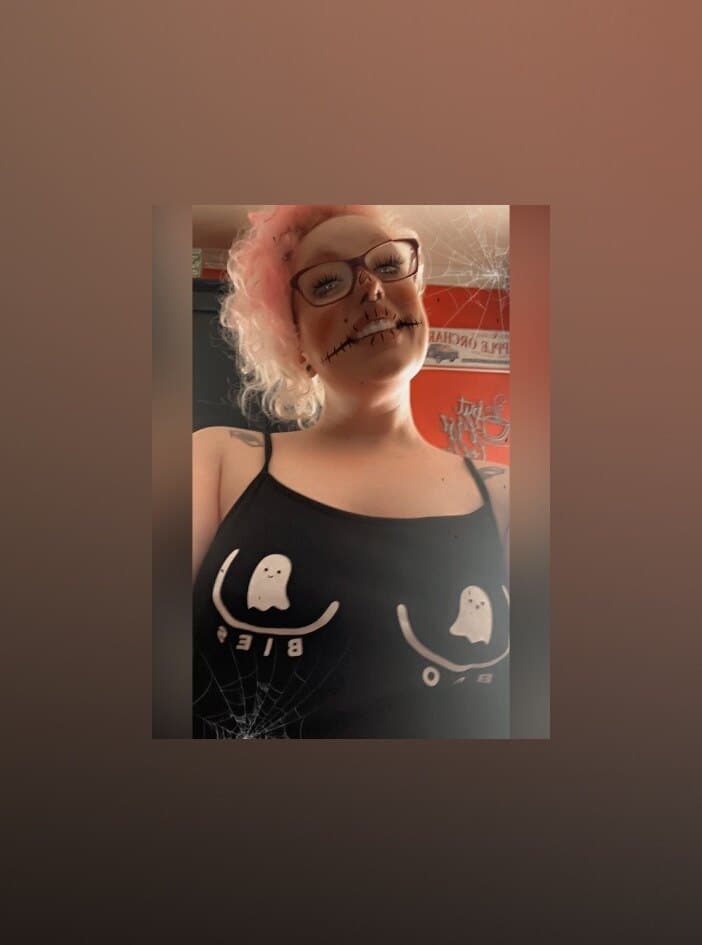 the_glum_sugarplum profile photo