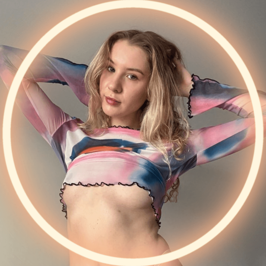 Evi 💜 profile photo