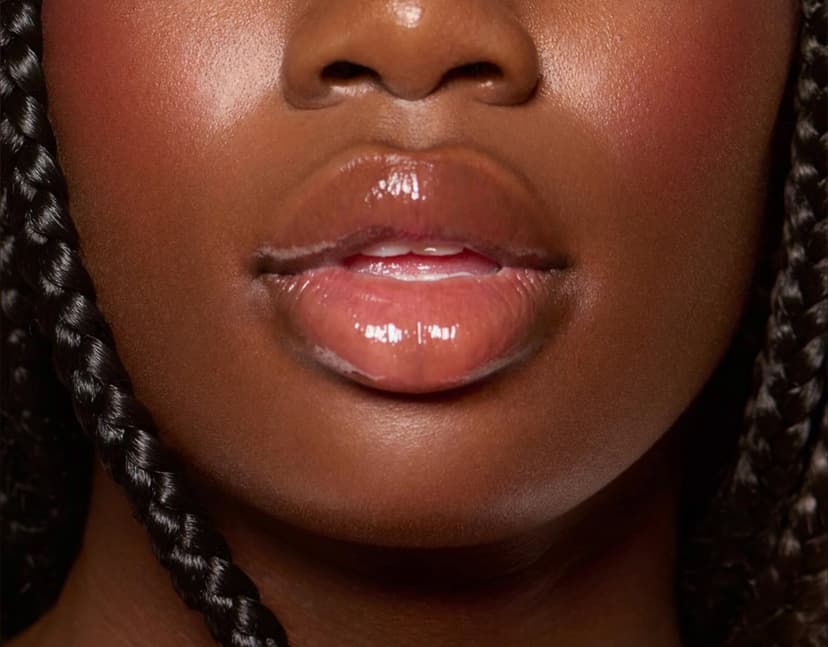 TINA #1 EBONY MODEL profile photo