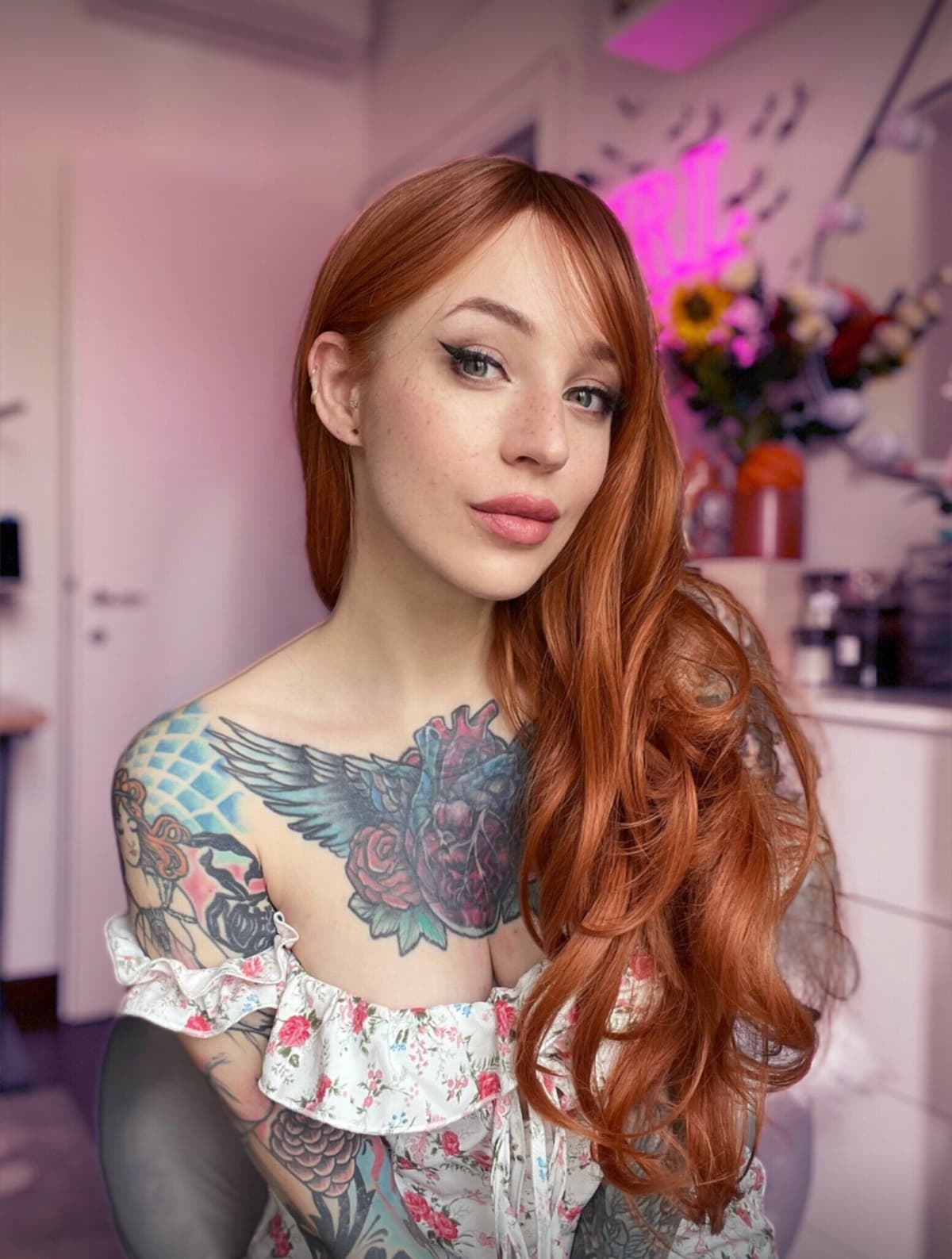 🎨Yana Sinner🦊 Tattooed Nerdy Redhead profile photo